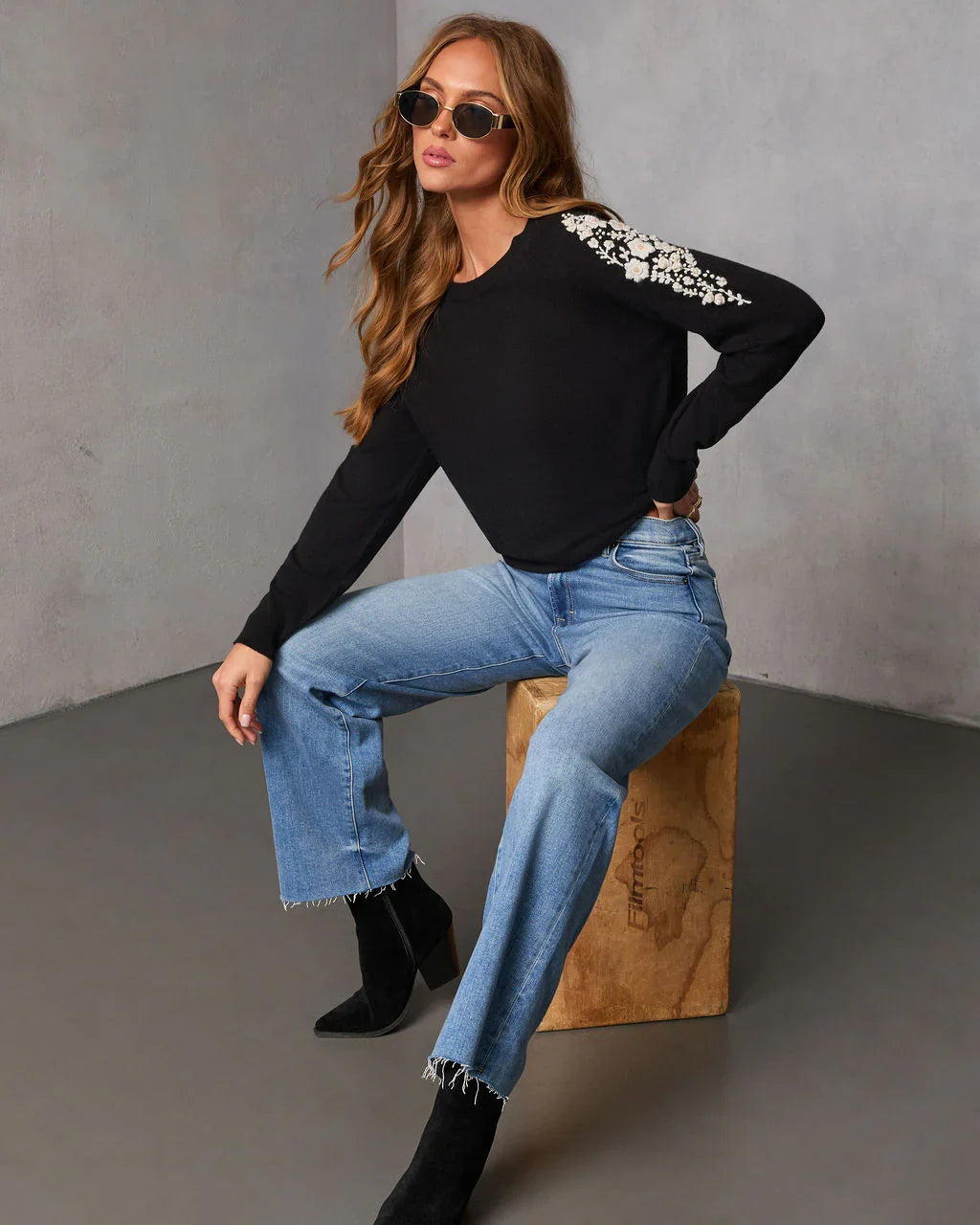 Air of Romance Embroidered Shoulder Knit Sweater
