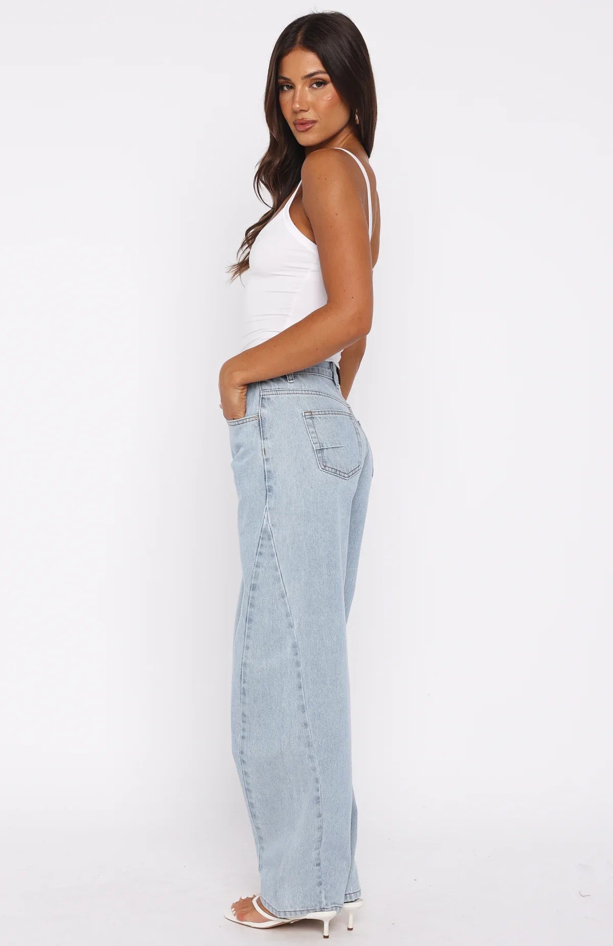 Kiara Mid Rise Barrel Leg Jeans Mid Blue