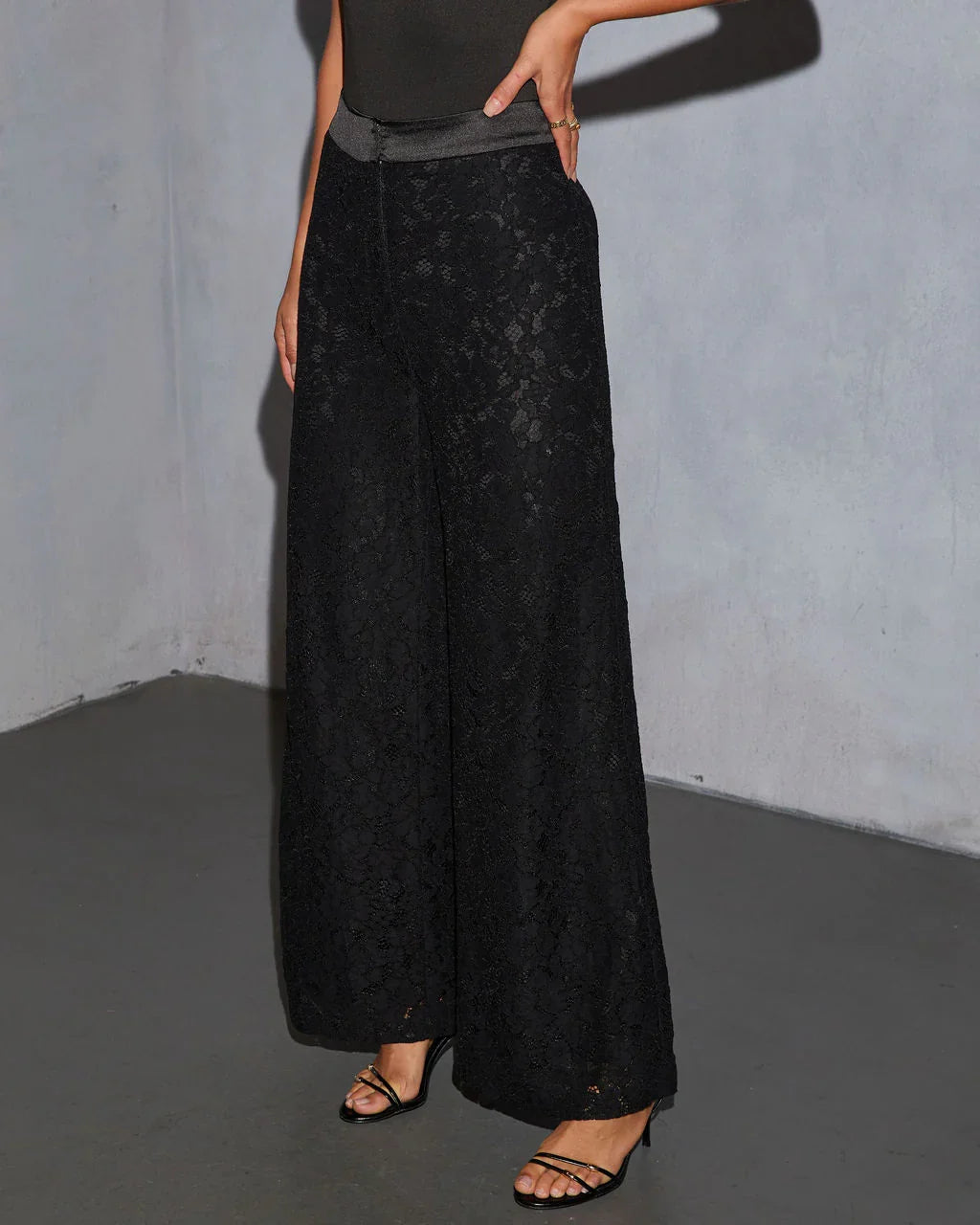 Night Sleigh Lace Straight Leg Pants