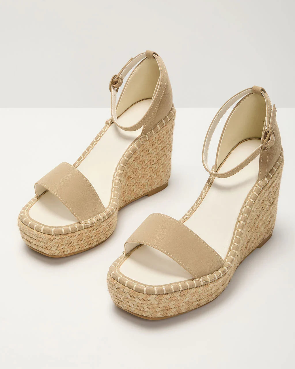 Vivvy Raffia Wedge Sandal