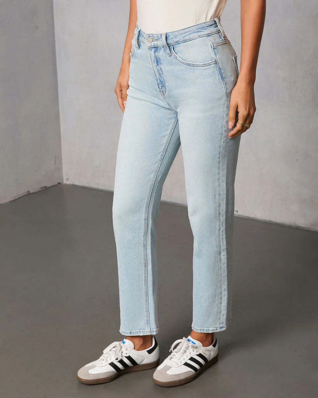 Lueisa Stretch Straight Leg Denim