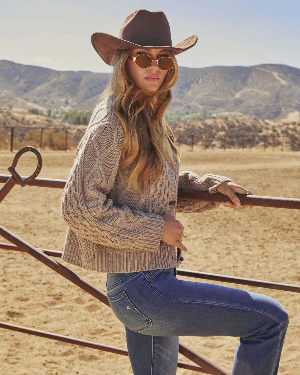 Meneah Cable Knit Cardigan